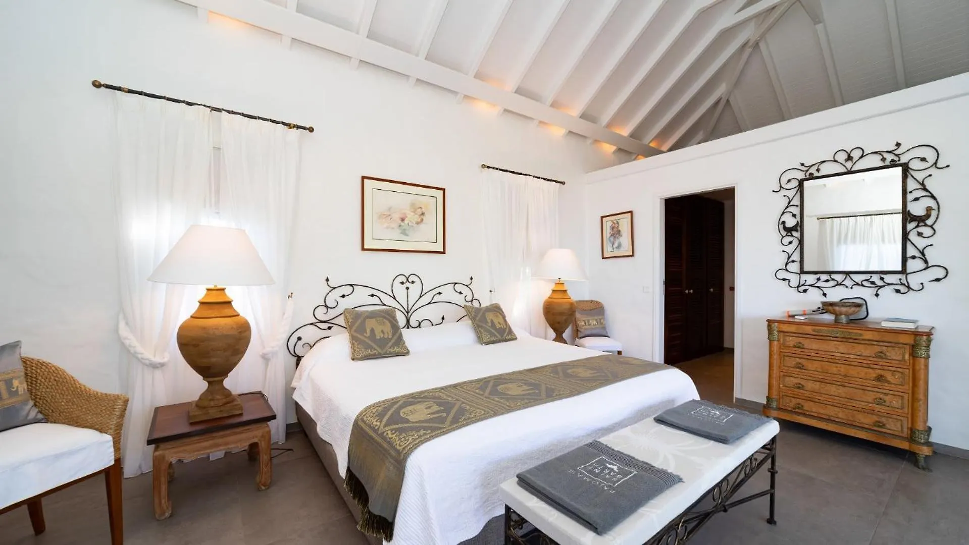 Secluded Villa With A Lavish Garden St. Barthelemy